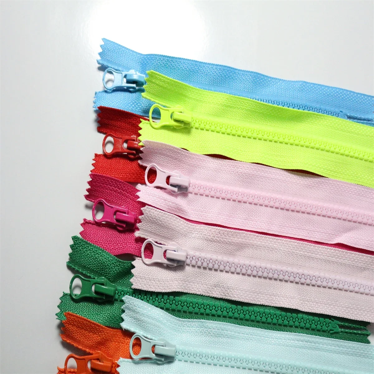 (10PCS)5# resin closed tail 40 – Home Textiles Manufacturer recenzja i cena